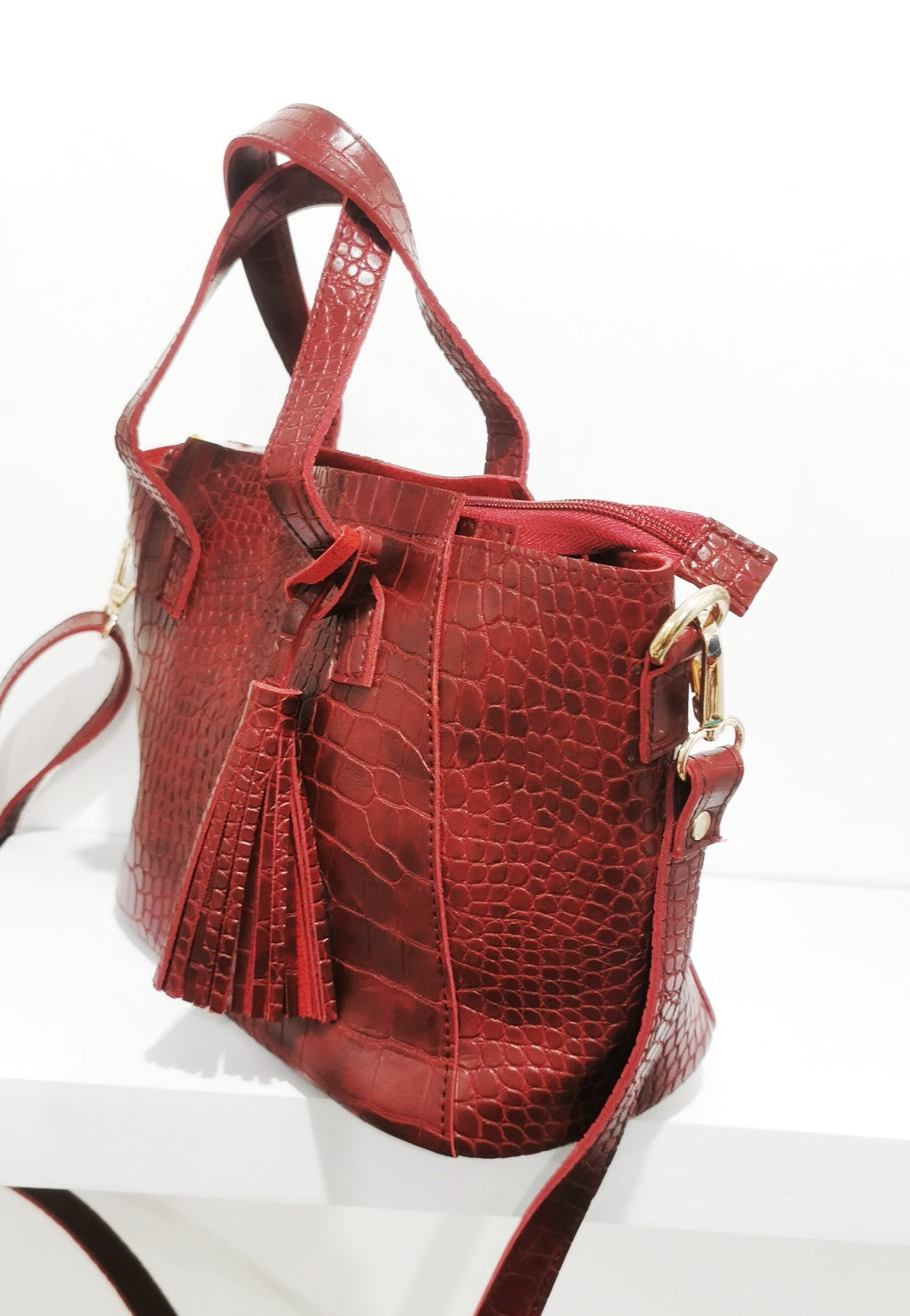 MIXMI CROCO Matte Sling Bag (Red)