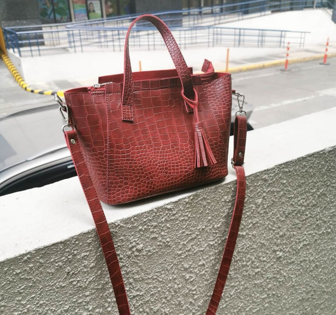 MIXMI CROCO Matte Sling Bag (Red)