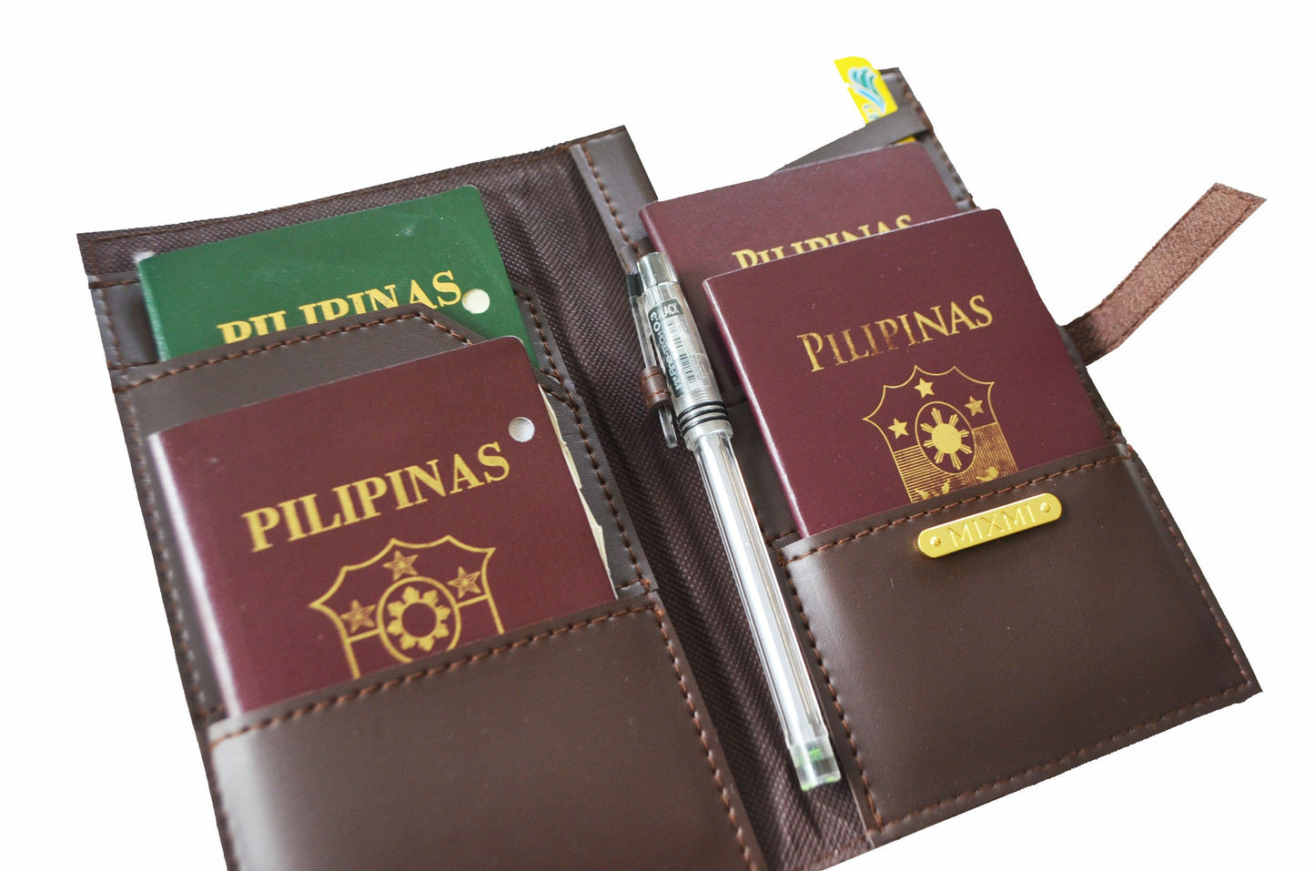 MIXMI Travis Passport Wallet