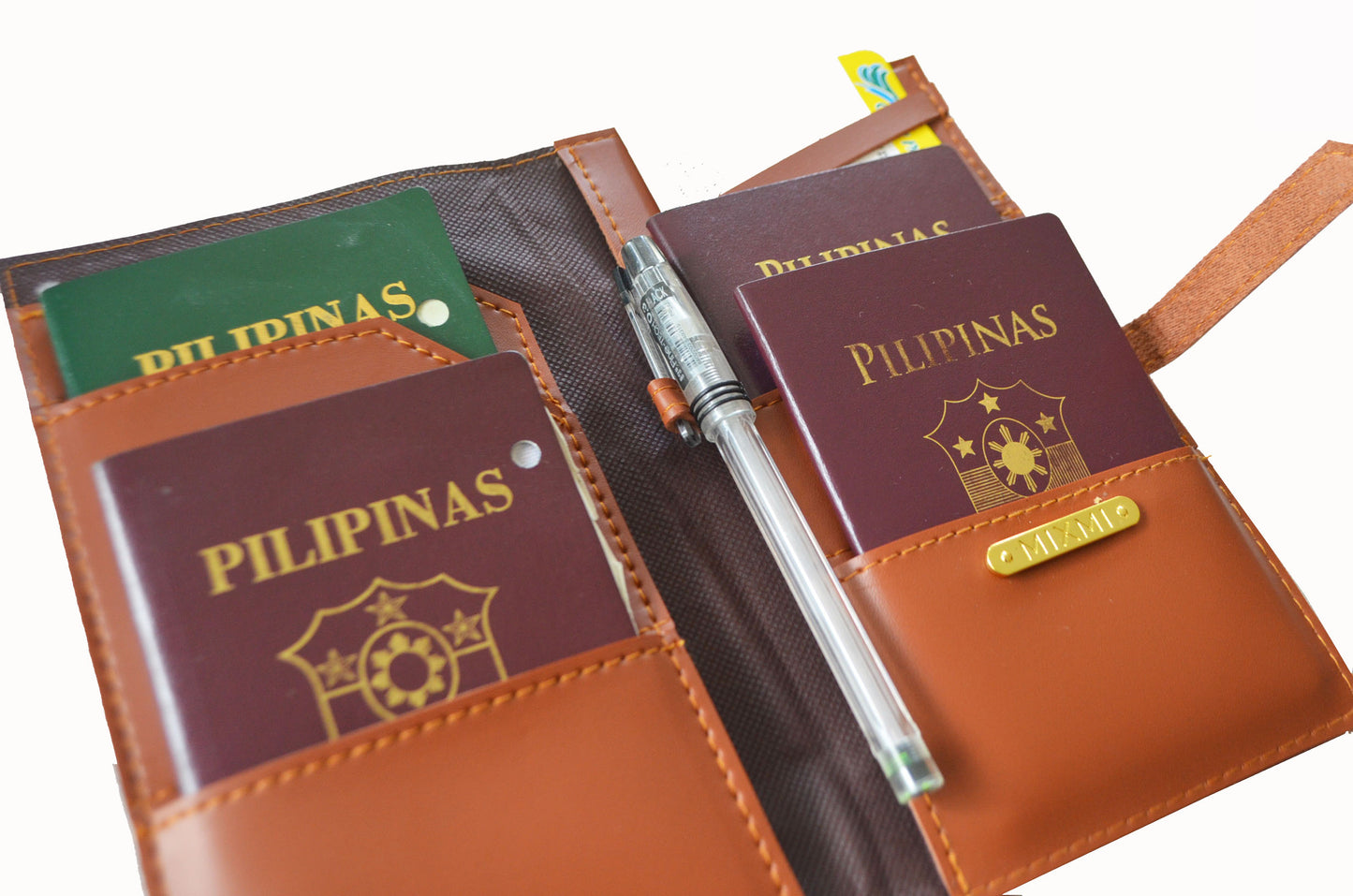 MIXMI Travis Passport Wallet