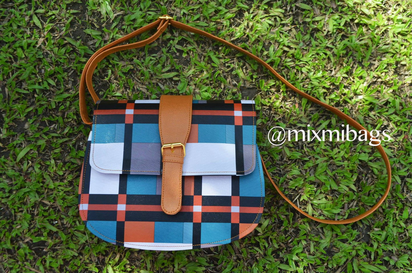 MIXMI Roxy Sling Bag