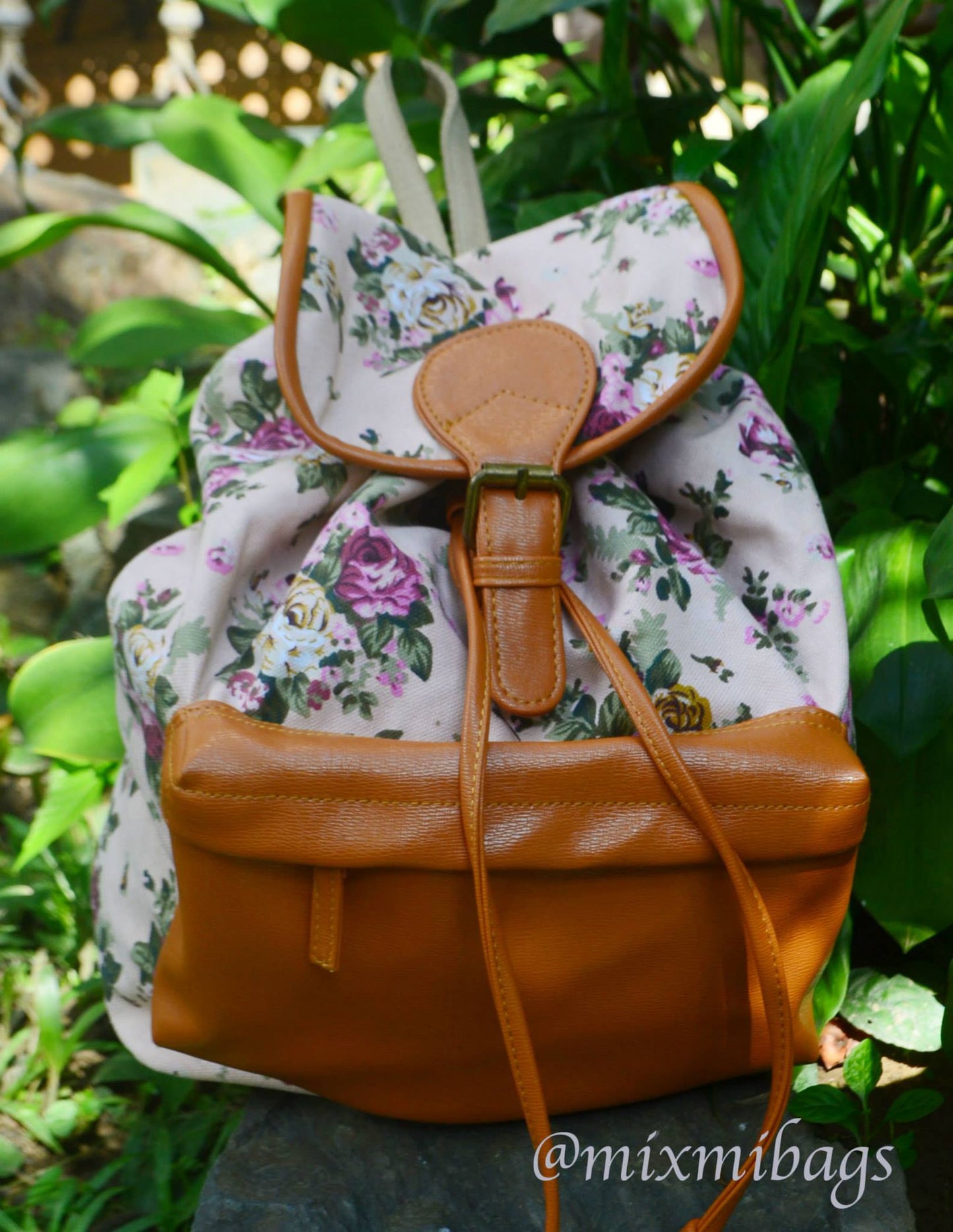 MIXMI Backpack