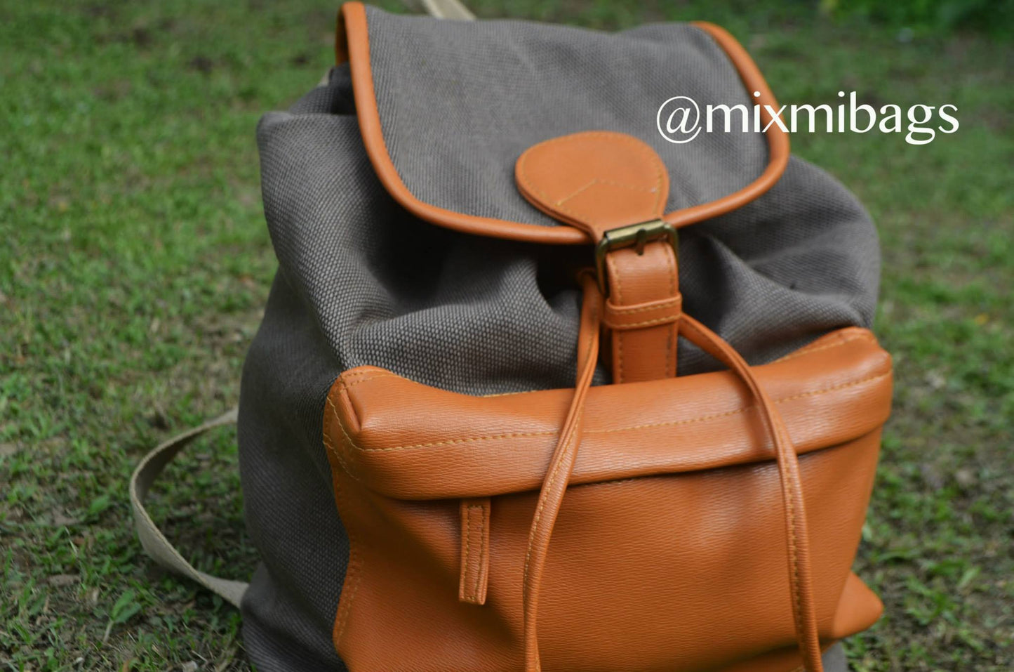 MIXMI Backpack