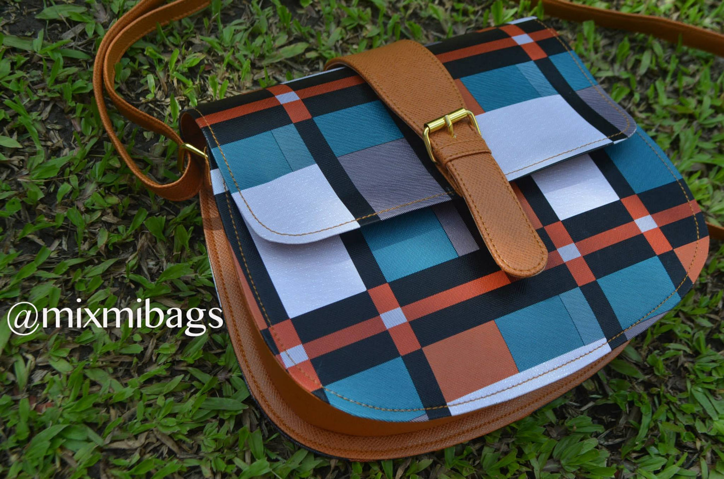 MIXMI Roxy Sling Bag