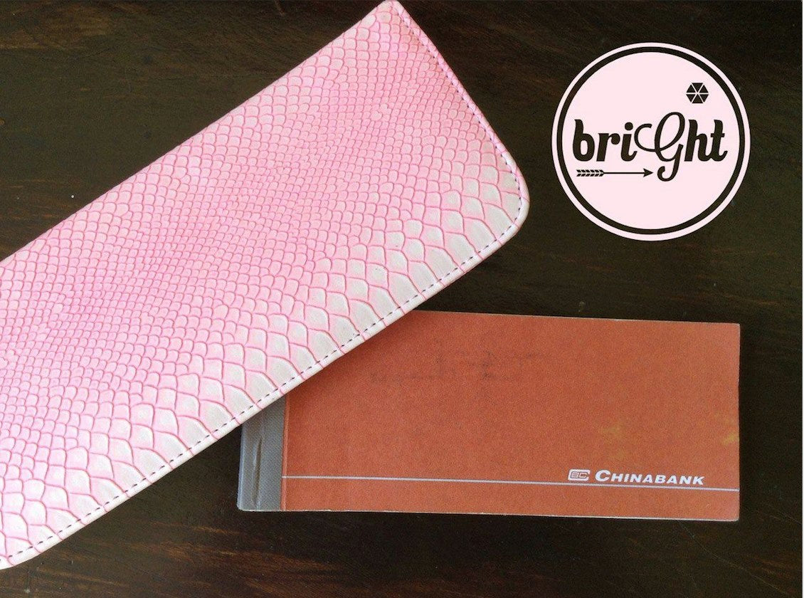 MIXMI LONG CHECKBOOK WALLET (SNAKESKIN COTTON CANDY PINK)