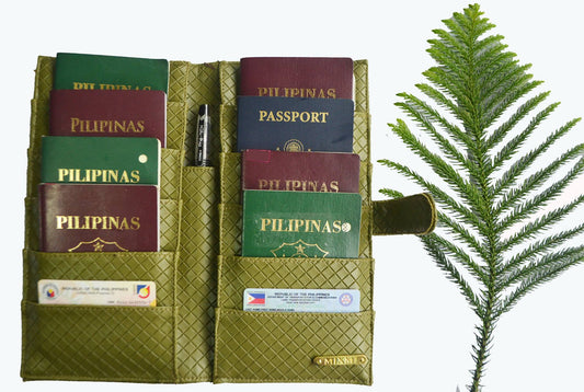 MIXMI VINTAGE FAMILY PASSPORT WALLET (MOSS GREEN)