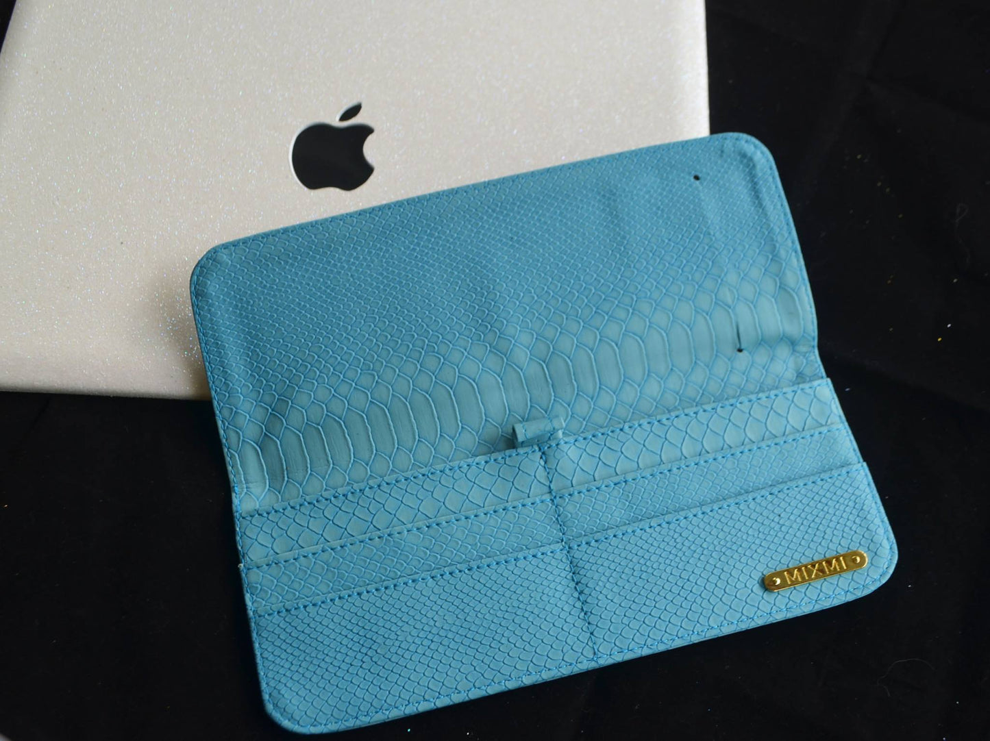 MIXMI LONG CHECKBOOK WALLET (MINT BLUE SNAKESKIN)