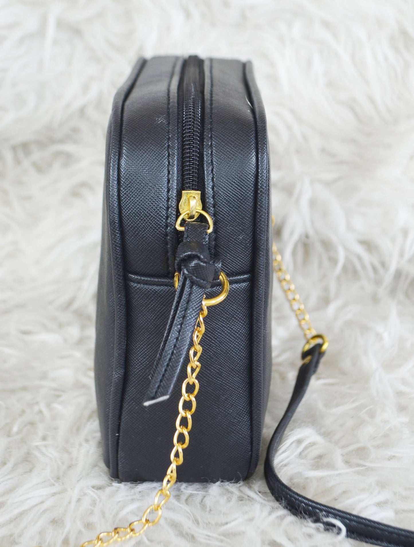 MIXMI TAYLOR CHAIN BAG (Black) GOLD CHAIN
